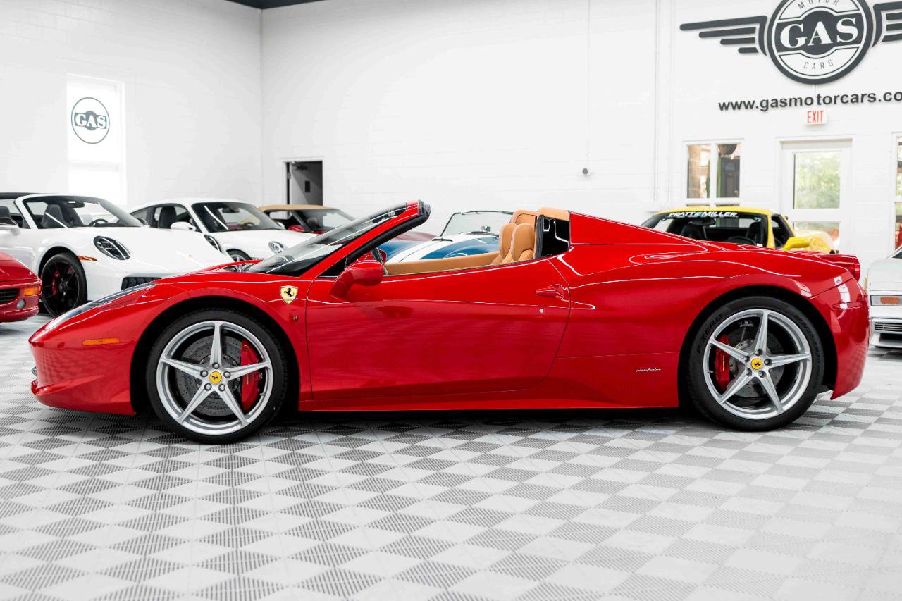 Used 2013 Ferrari 458 Spider RWD image 11