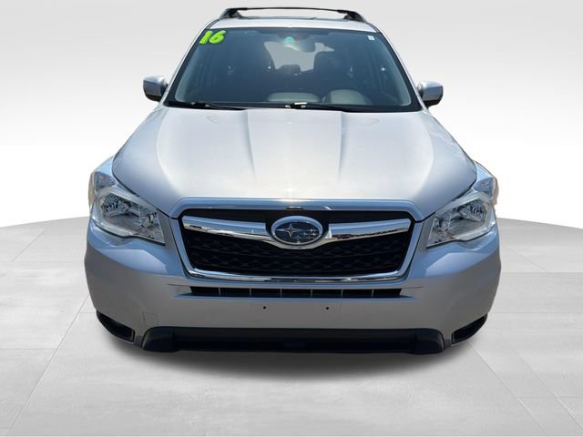 Used 2016 Subaru Forester 2.5i Touring w/ Eyesight & Navigation System AWD/4WD image 2