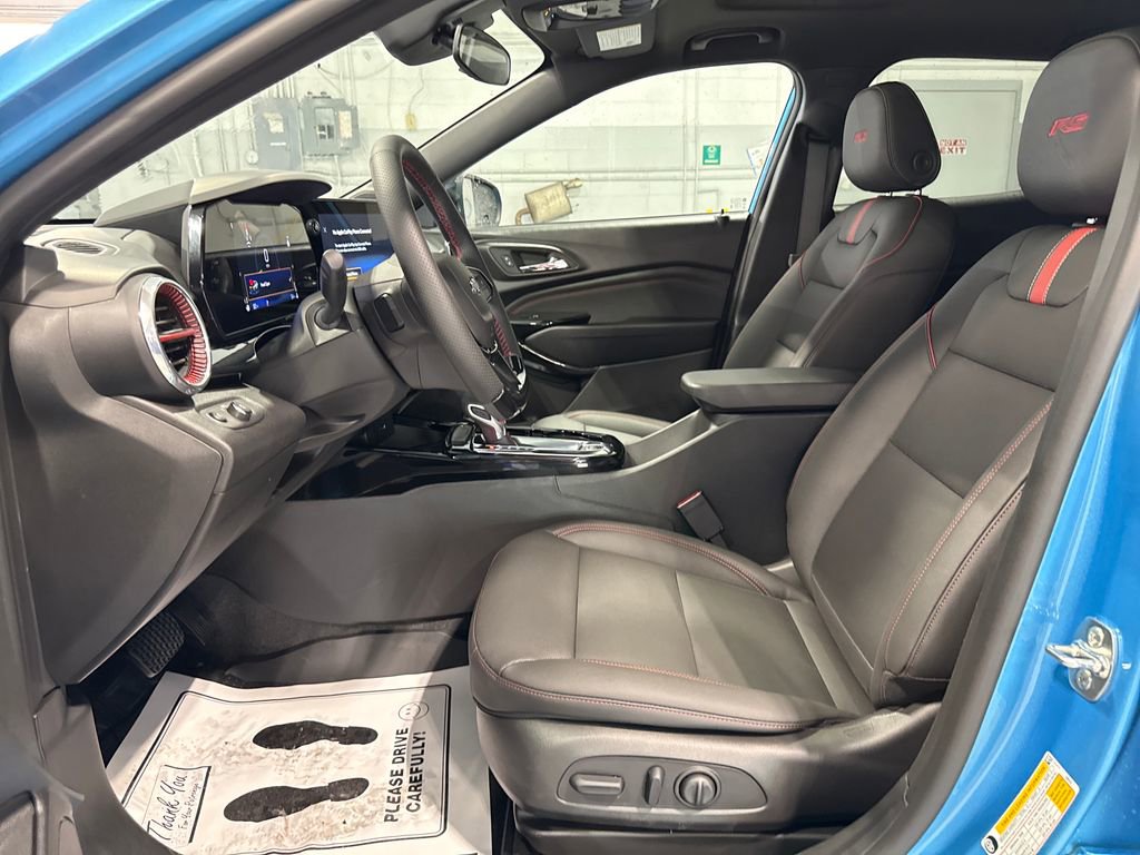 New 2026 Chevrolet Trax RS w/ Sunroof Package FWD image 28