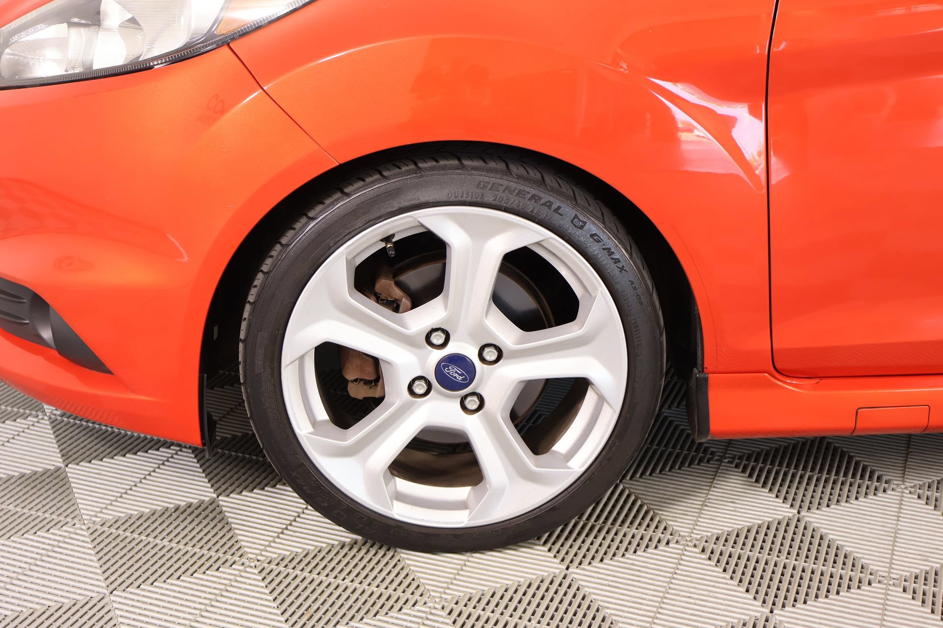 Used 2014 Ford Fiesta ST w/ ST Recaro Package FWD image 17