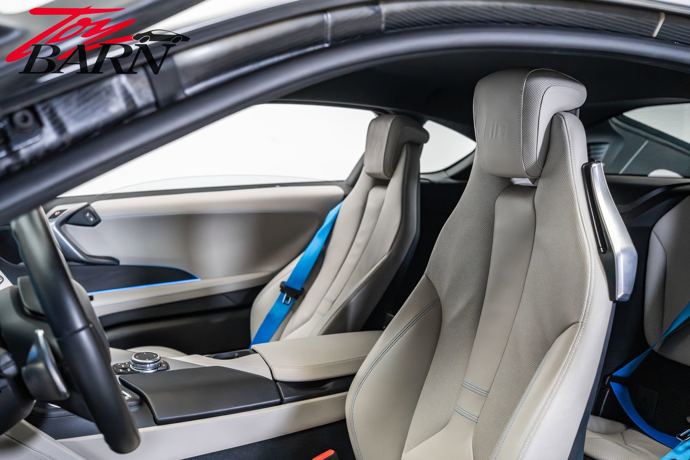 Used 2015 BMW i8 image 23