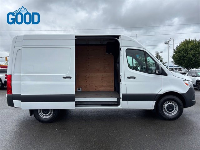 Used 2023 Mercedes-Benz Sprinter 144 Cargo image 29