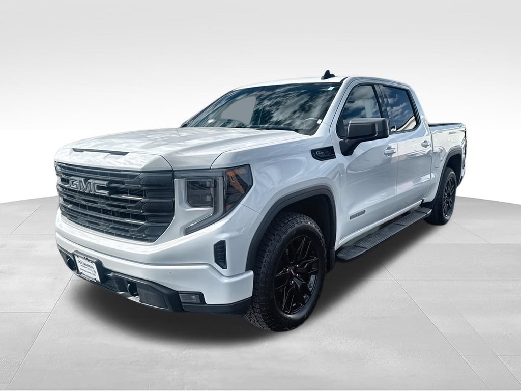 Used 2024 GMC Sierra 1500 Elevation w/ LPO, Elevation Black Package AWD/4WD image 4