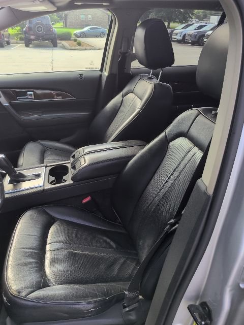 Used 2013 Lincoln MKX AWD image 12