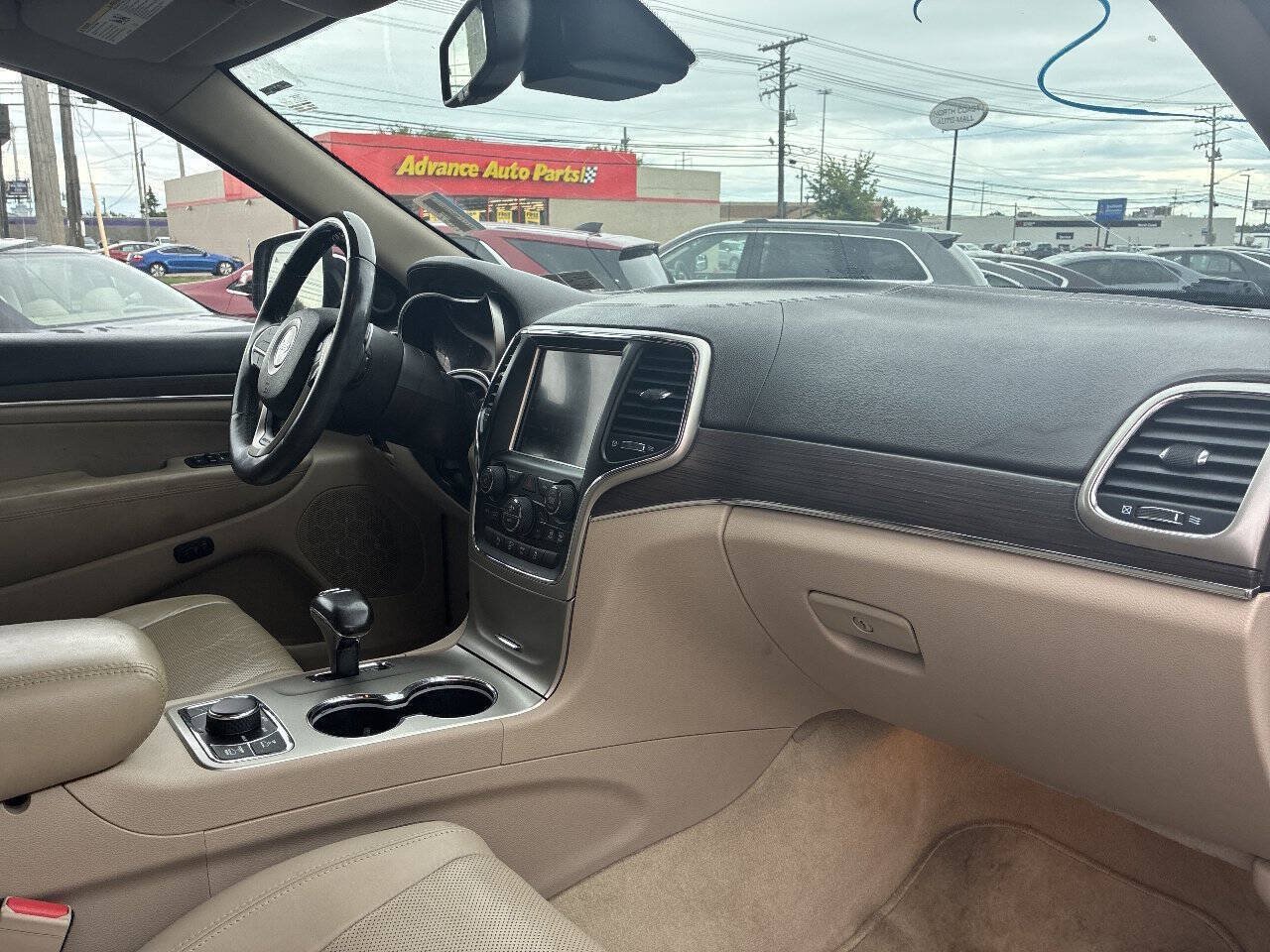Used 2014 Jeep Grand Cherokee Overland AWD/4WD image 13