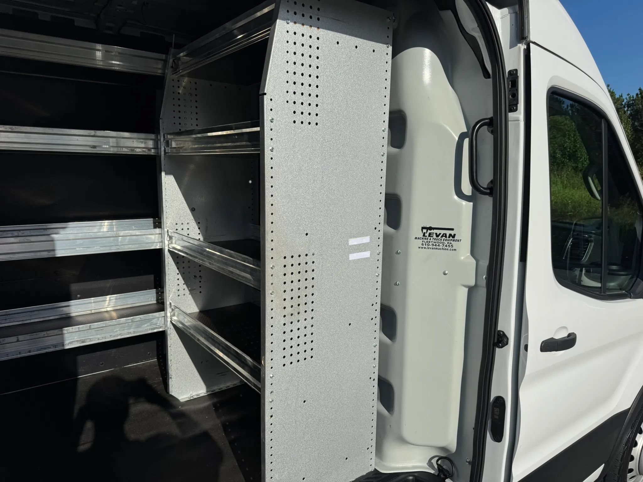 Used 2020 Ford Transit 250 Medium Roof AWD w/ Load Area Protection Package image 20
