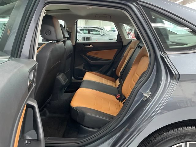 Certified 2023 Volkswagen Jetta SEL FWD image 8