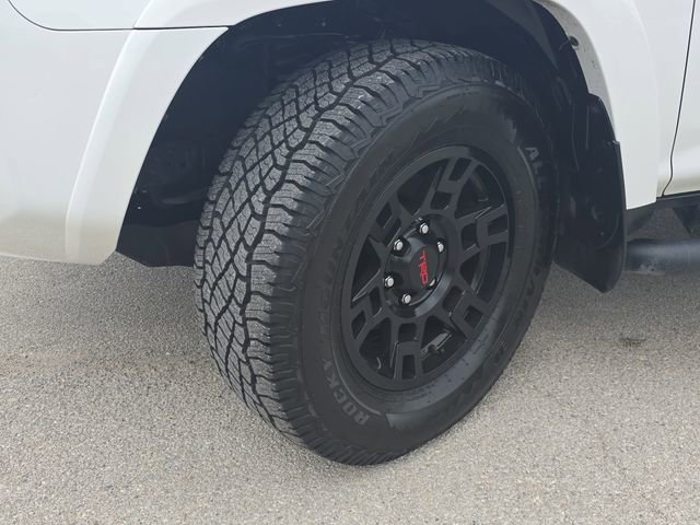 Used 2020 Toyota 4Runner SR5 Premium w/ Moonroof Package image 32