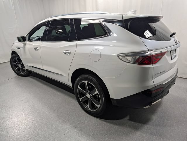 Certified 2022 Buick Enclave Essence w/ Sport Touring Edition FWD image 6