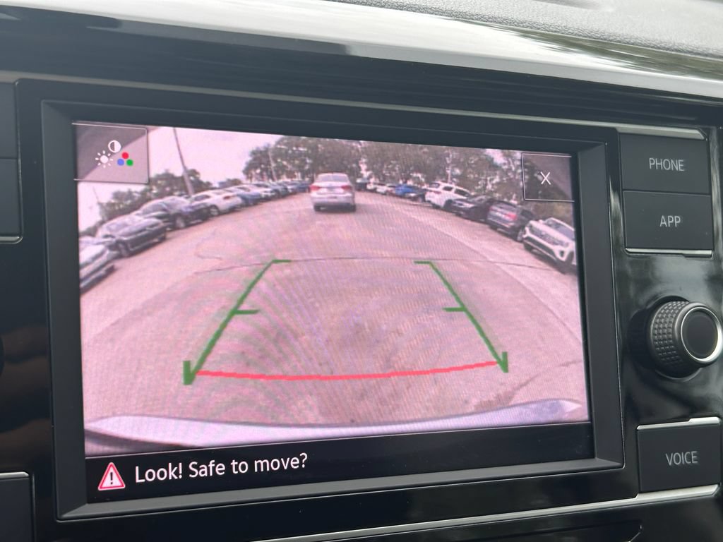 Certified 2023 Volkswagen Taos S FWD image 18