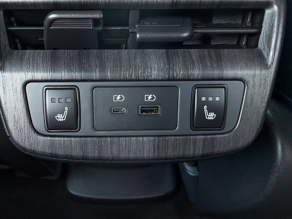 Certified 2024 Nissan Ariya AWD image 41