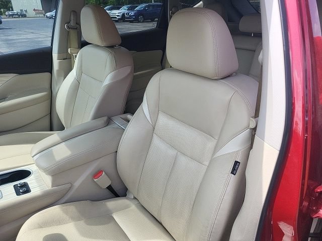 Used 2018 Nissan Murano Platinum w/ Cargo Package FWD image 34