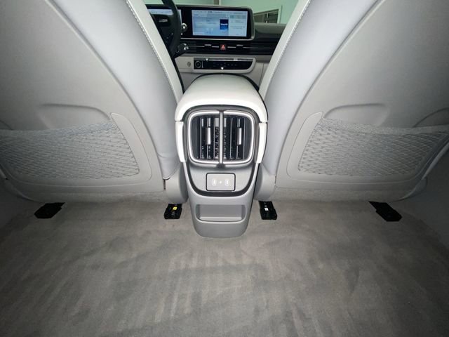 Used 2023 Hyundai Ioniq 6 Limited image 29