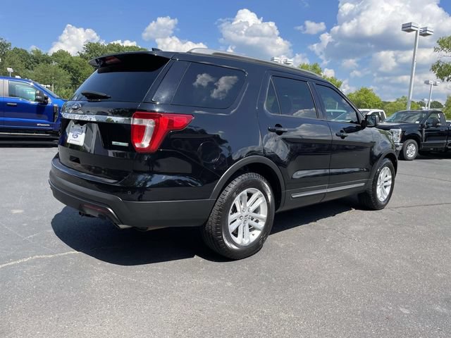 Used 2016 Ford Explorer XLT w/ Equipment Group 202A FWD image 6