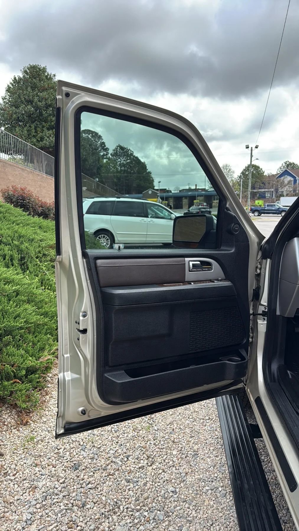 Used 2017 Ford Expedition EL King Ranch image 12