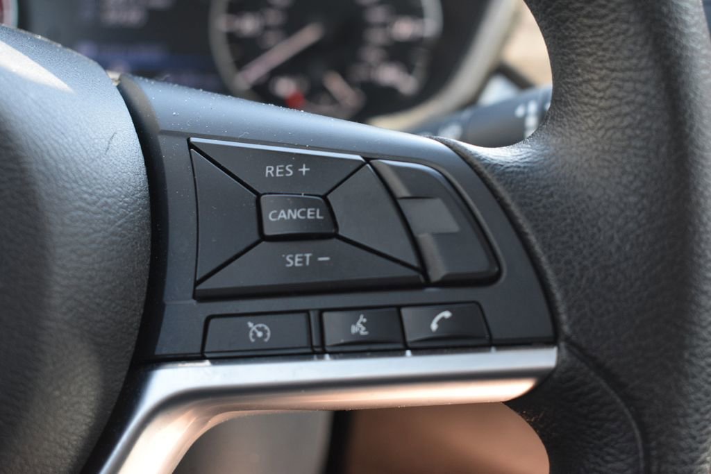 Used 2025 Nissan Altima 2.5 SV image 17