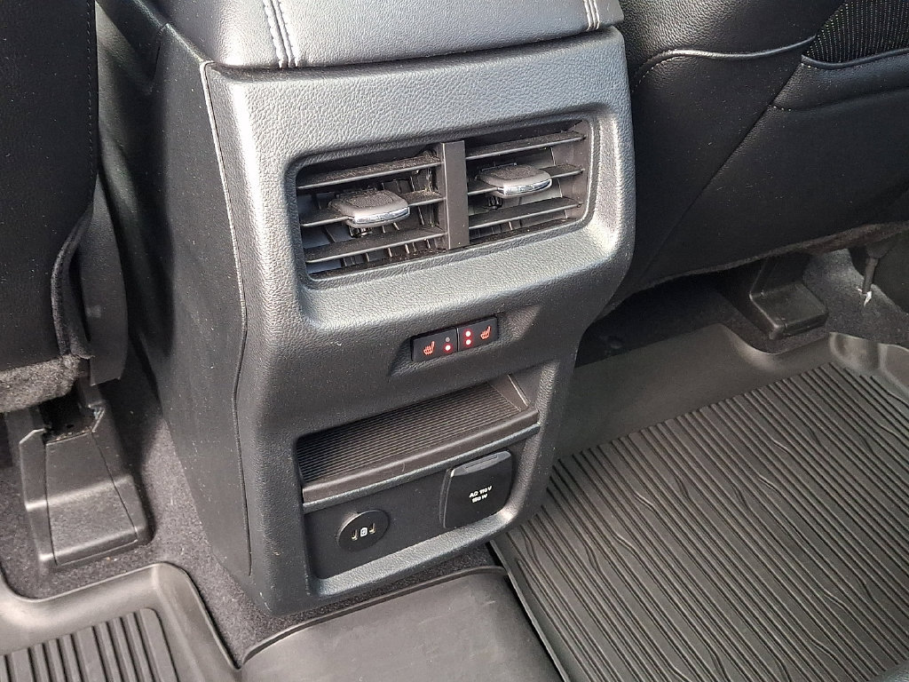 Used 2024 Ford Edge ST w/ Equipment Group 401A AWD/4WD image 12