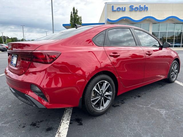 Used 2023 Kia Forte LXS w/ LXS Technology Package FWD image 5