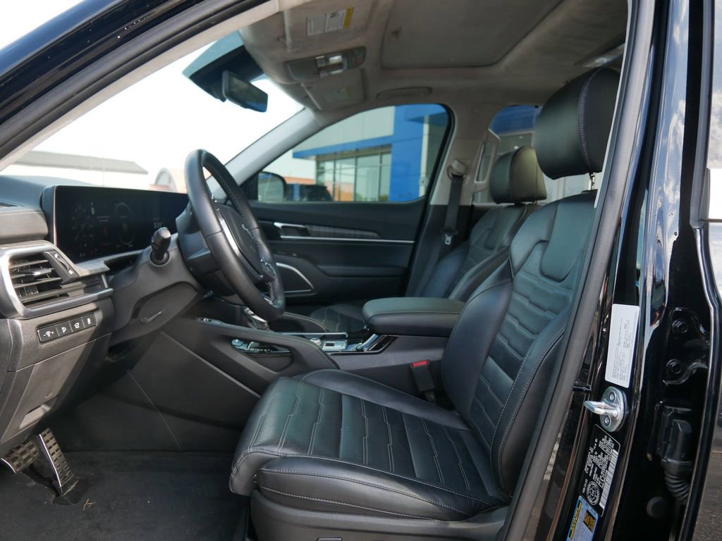 Used 2023 Kia Telluride SX X-Line image 11