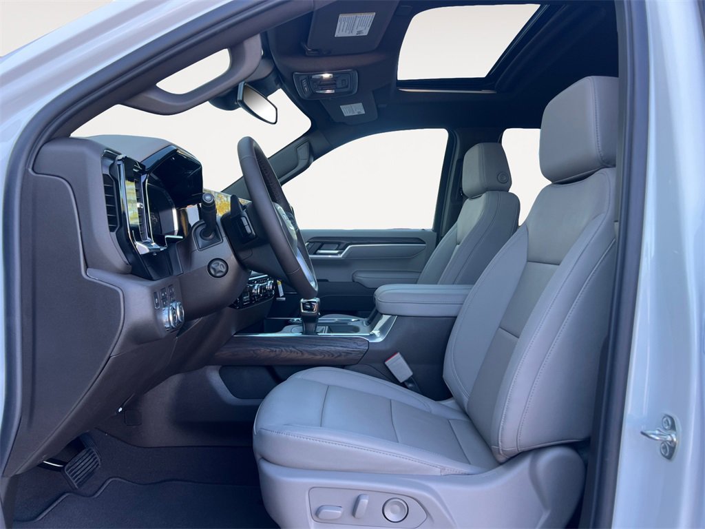 New 2026 GMC Sierra 1500 SLT w/ SLT Convenience Package image 9