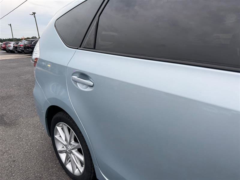 Used 2014 Toyota Prius V Five image 20