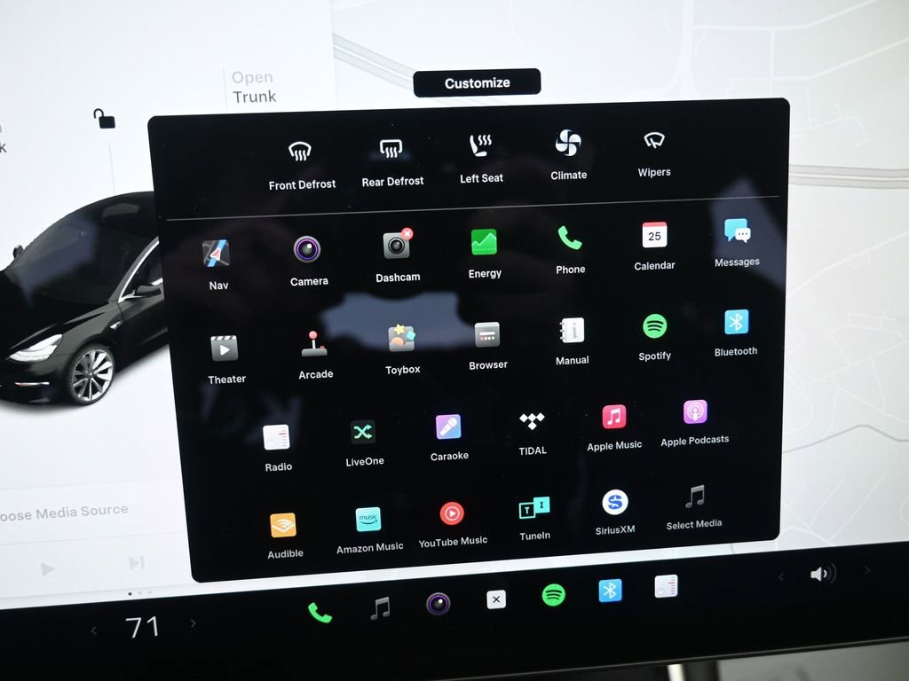 Used 2018 Tesla Model 3 Mid Range image 10