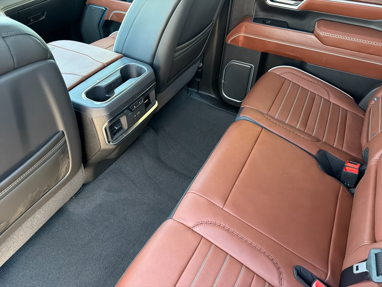 New 2026 GMC Sierra 2500 Denali Ultimate w/ Max Trailering Package AWD/4WD image 11