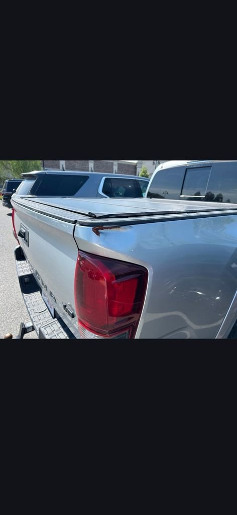 Used 2022 Toyota Tacoma SR5 w/ Technology Package AWD/4WD image 4