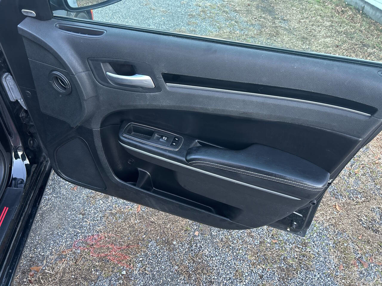 Used 2021 Chrysler 300 S image 23