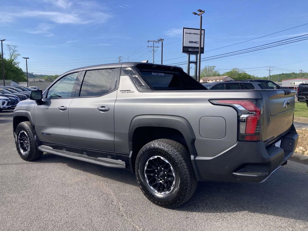 New 2026 Chevrolet Silverado EV Trail Boss AWD/4WD image 6