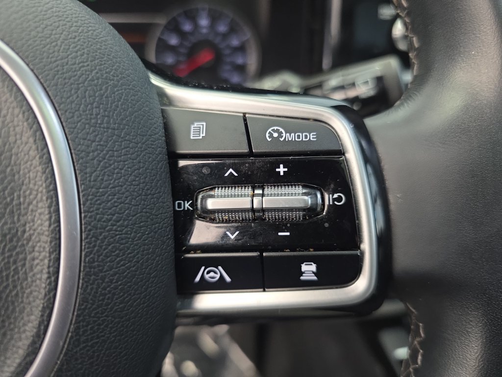 Used 2022 Kia Sorento SX AWD/4WD image 19