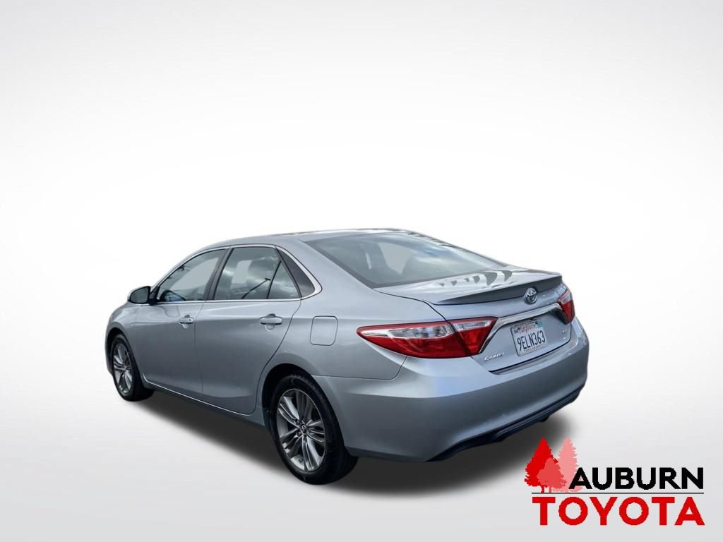 Used 2015 Toyota Camry SE FWD image 5