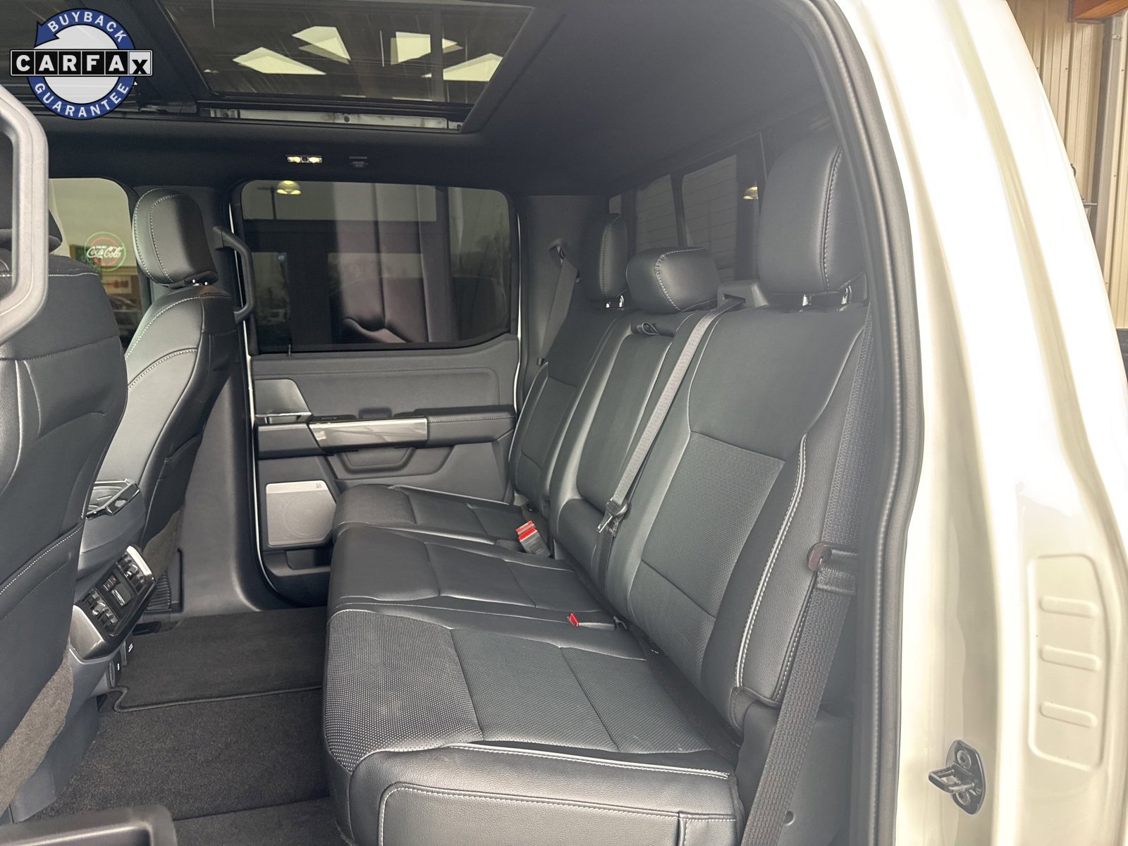 Used 2023 Ford F150 Lariat image 3