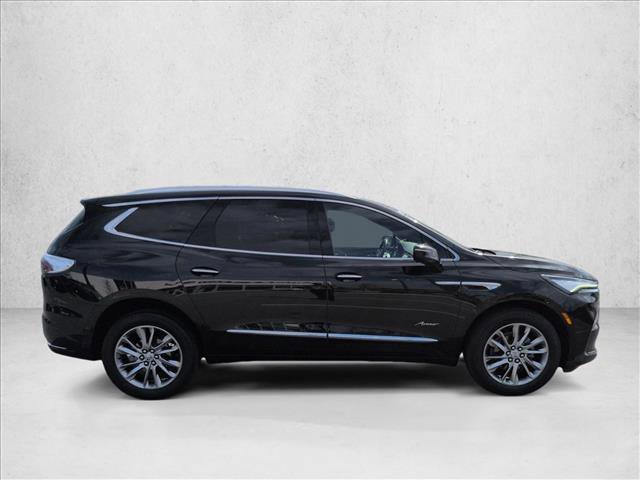 Used 2023 Buick Enclave Avenir w/ Avenir Technology Package image 4