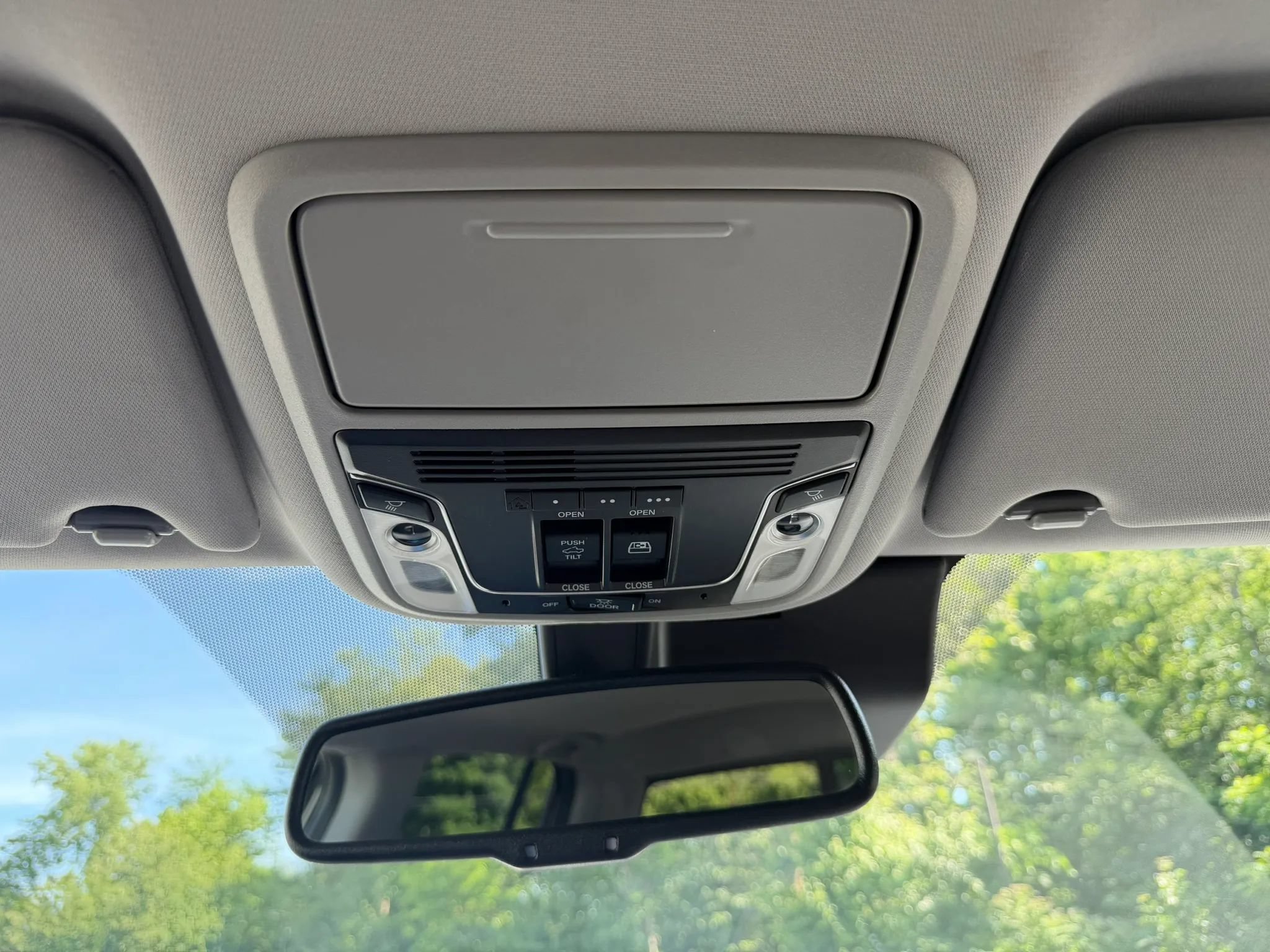 Used 2020 Honda Ridgeline RTL-E image 23