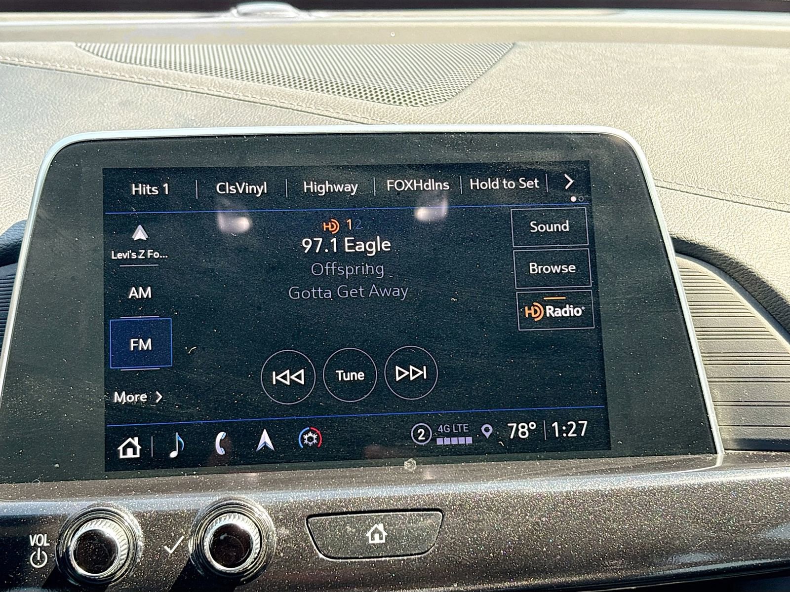 Used 2025 Cadillac CT4 Luxury image 15