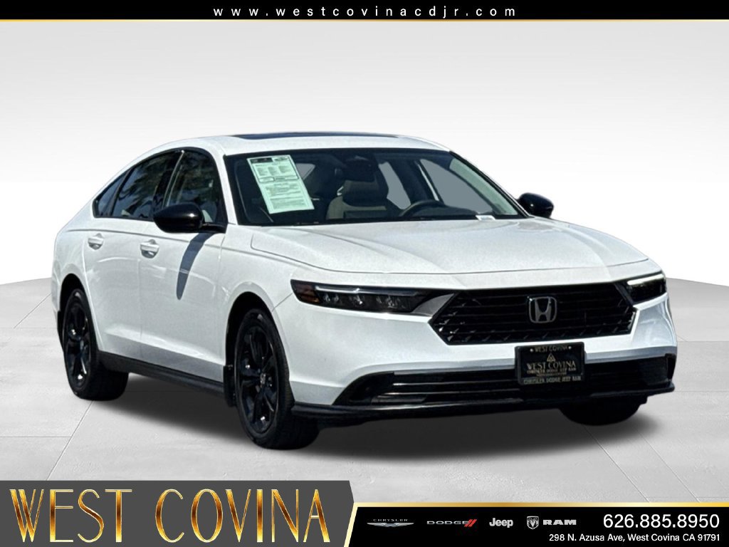 Used 2025 Honda Accord SE image 2