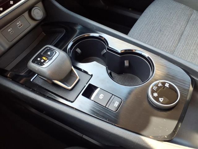 Used 2023 Nissan Rogue SV image 12