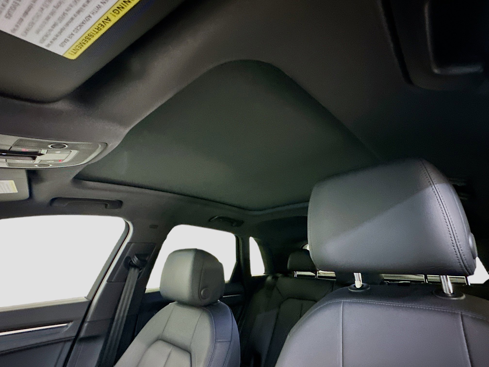 Used 2025 Audi Q3 2.0T Premium image 26