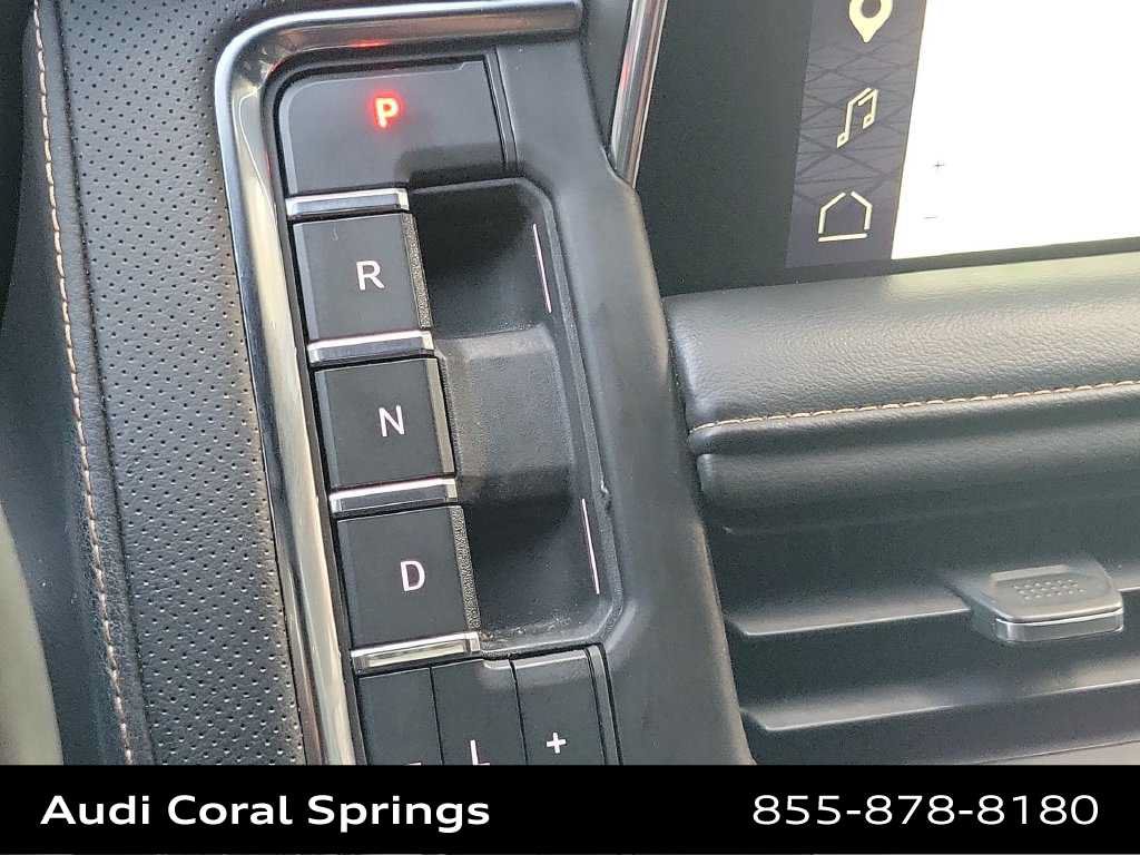 Used 2023 GMC Yukon XL AT4 w/ AT4 Premium Package AWD/4WD image 25
