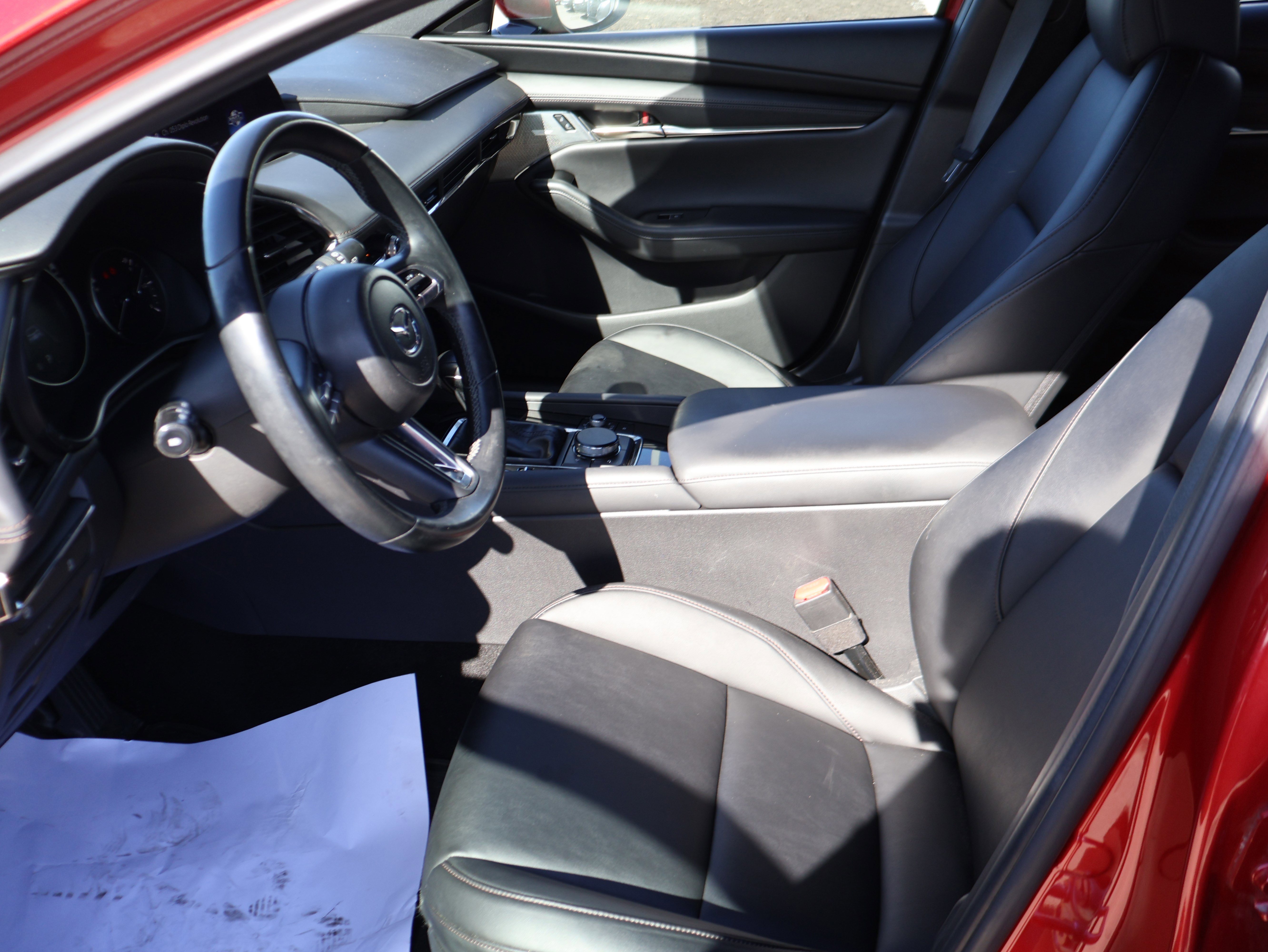 Used 2019 MAZDA MAZDA3 Hatchback w/ Preferred Package image 40