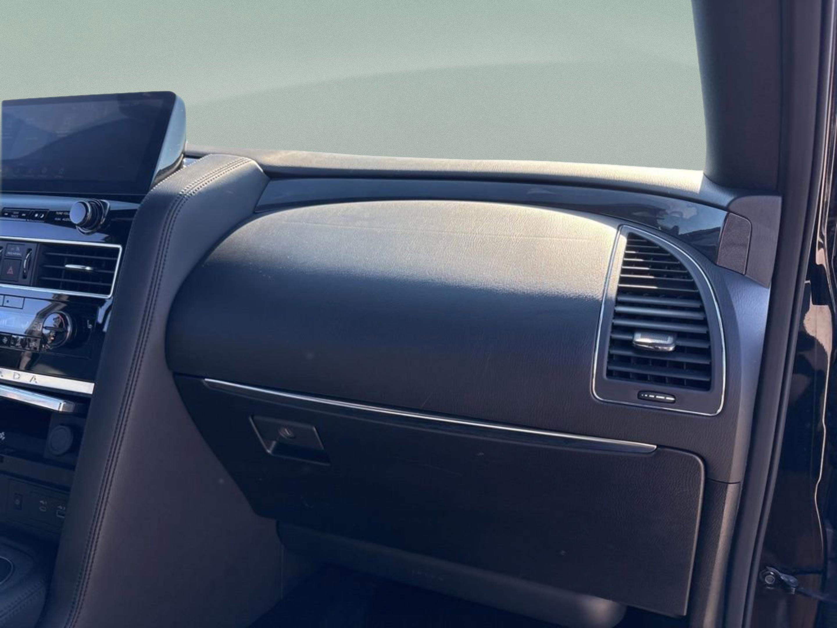 Used 2022 Nissan Armada SL w/ Midnight Edition Package image 29