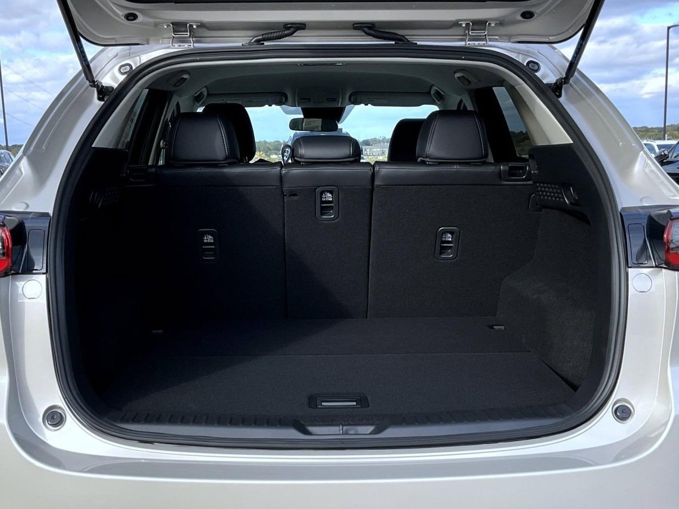 New 2025 MAZDA CX-5 AWD 2.5 S w/ Select Package image 10