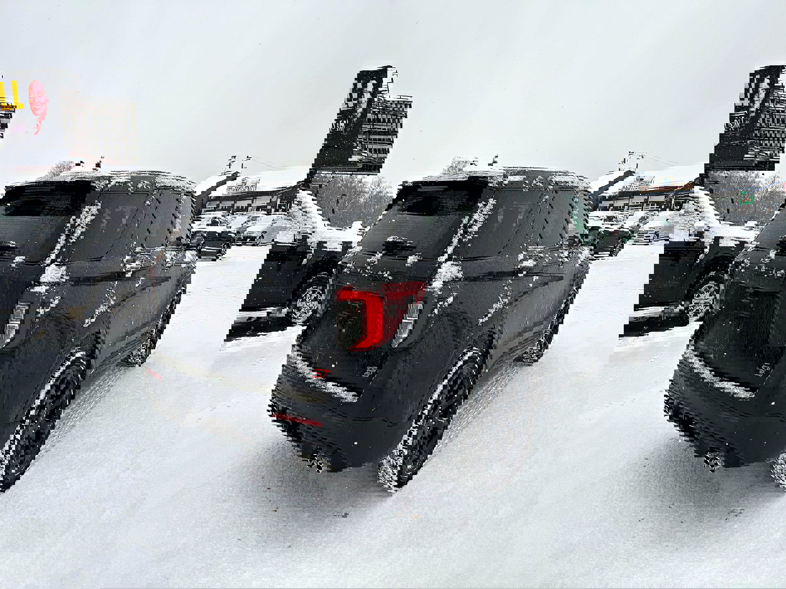 Used 2021 Ford Explorer ST w/ Equipment Group 401A image 9