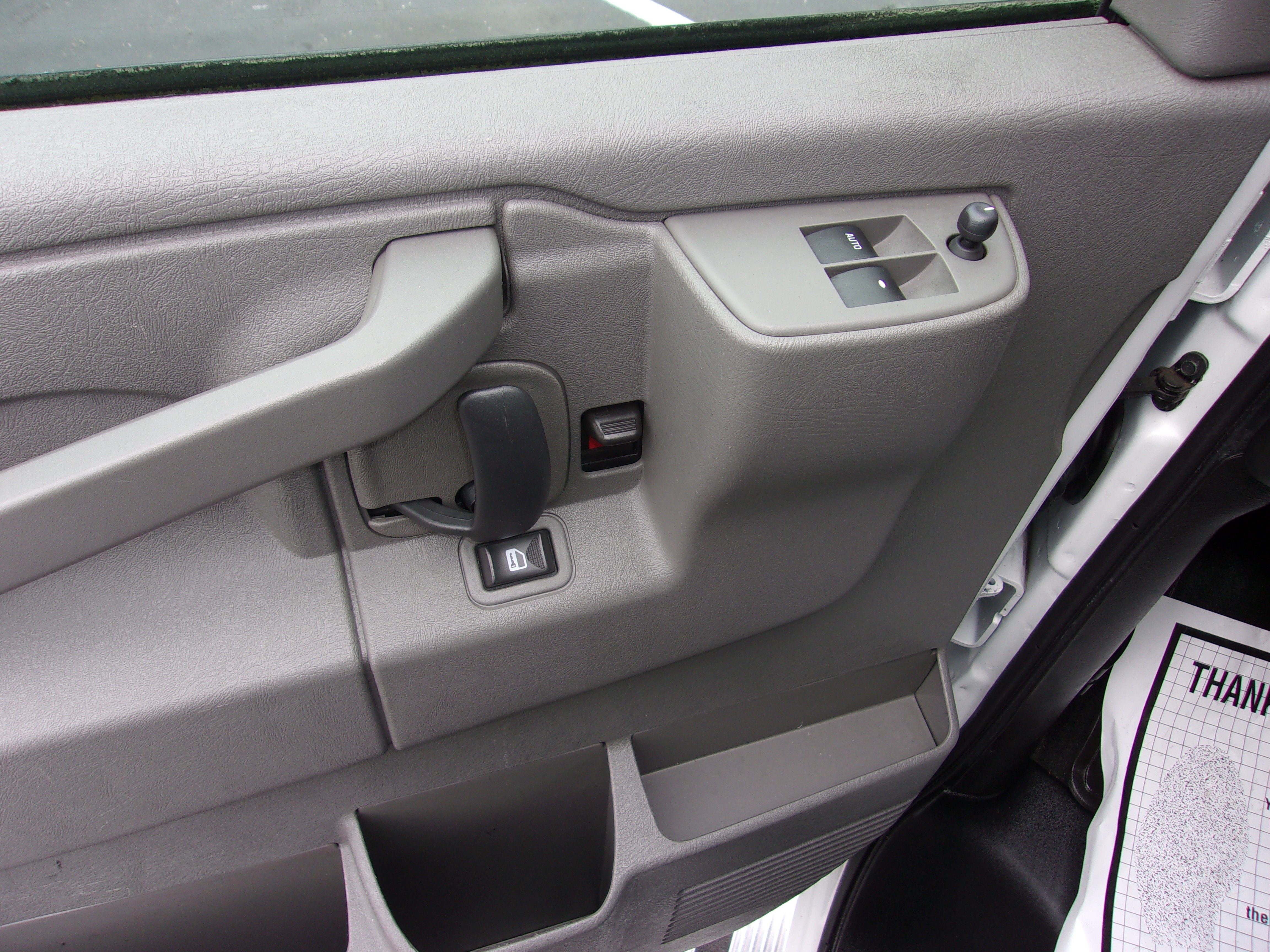 Used 2016 Chevrolet Express 3500 LT w/ LT Preferred Equipment Group RWD image 15