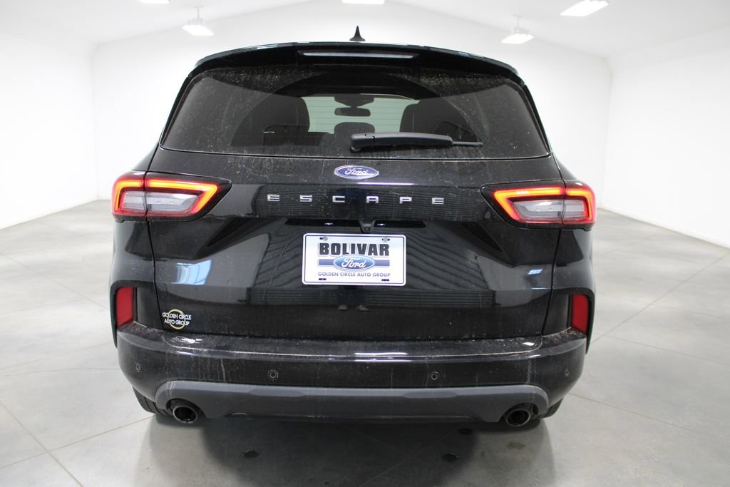 Used 2023 Ford Escape ST-Line w/ Tech Pack #1 FWD image 8