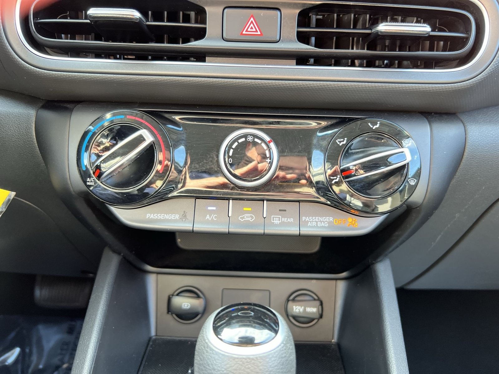 Used 2023 Hyundai Kona SE AWD/4WD image 19