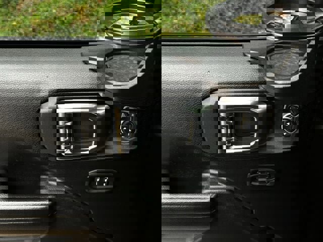 Used 2021 Jeep Wrangler Unlimited Sport image 30