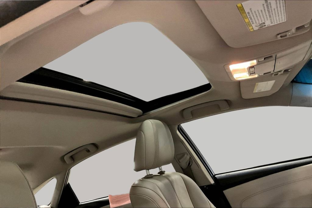 Used 2016 Toyota Avalon XLE Plus FWD image 26