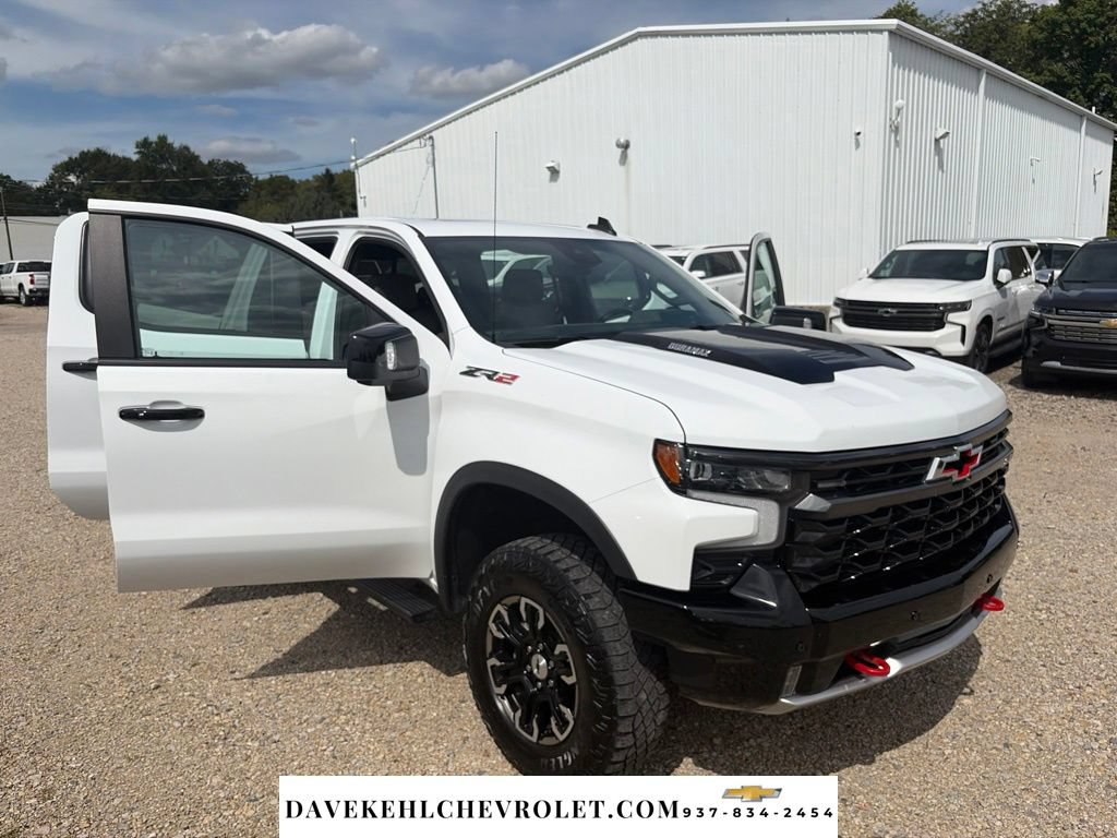 Used 2025 Chevrolet Silverado 1500 ZR2 w/ Technology Package AWD/4WD image 37